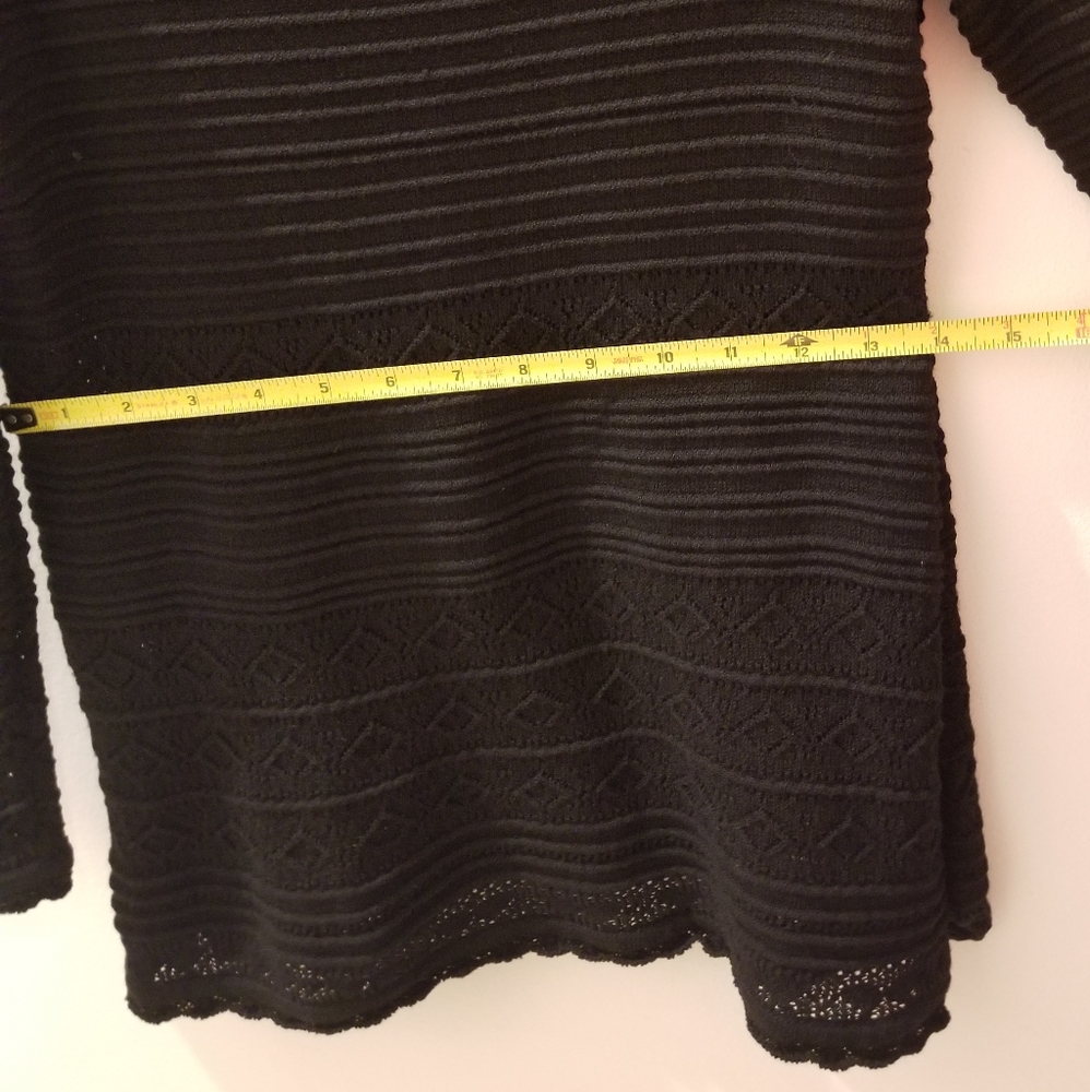 St. John Collection Vintage Spring 02' Black Open Knit Tunic Top Sz 4 S-M - Picture 11 of 15